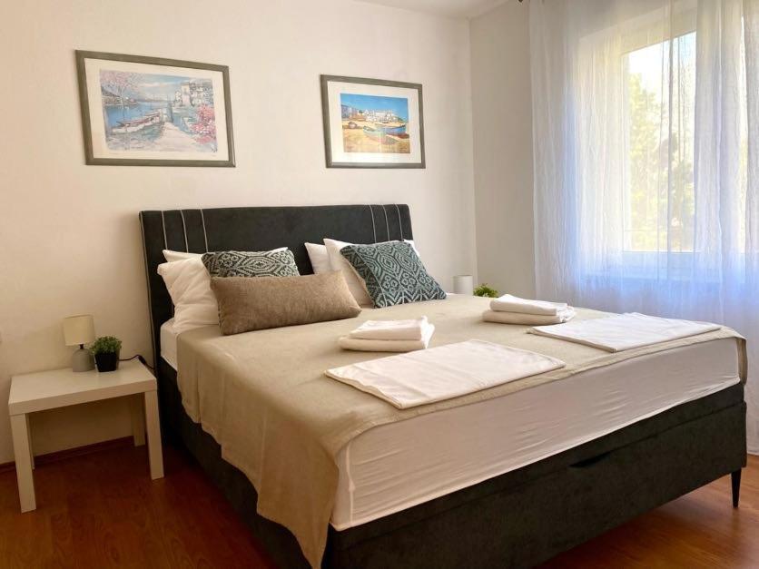 Villa Mihaela - Apartment Ika Cesarica Exteriör bild